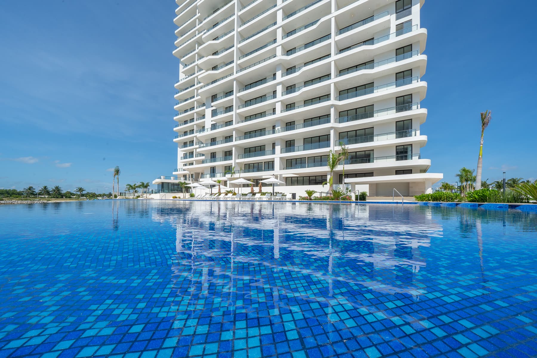 Blume Boutique Condos 1