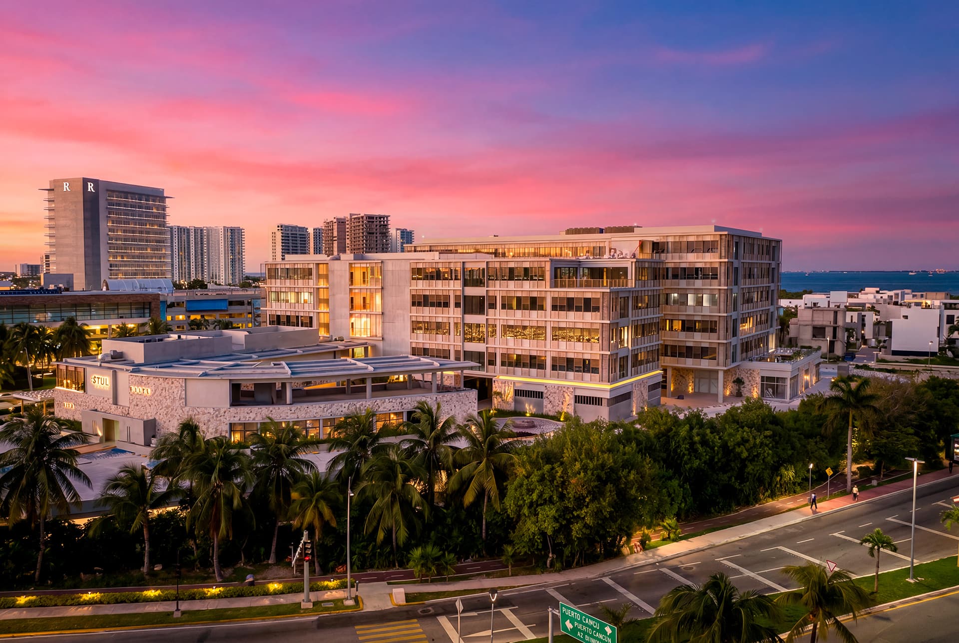 Oficinas de Tresor Real Estate en Puerto Cancún